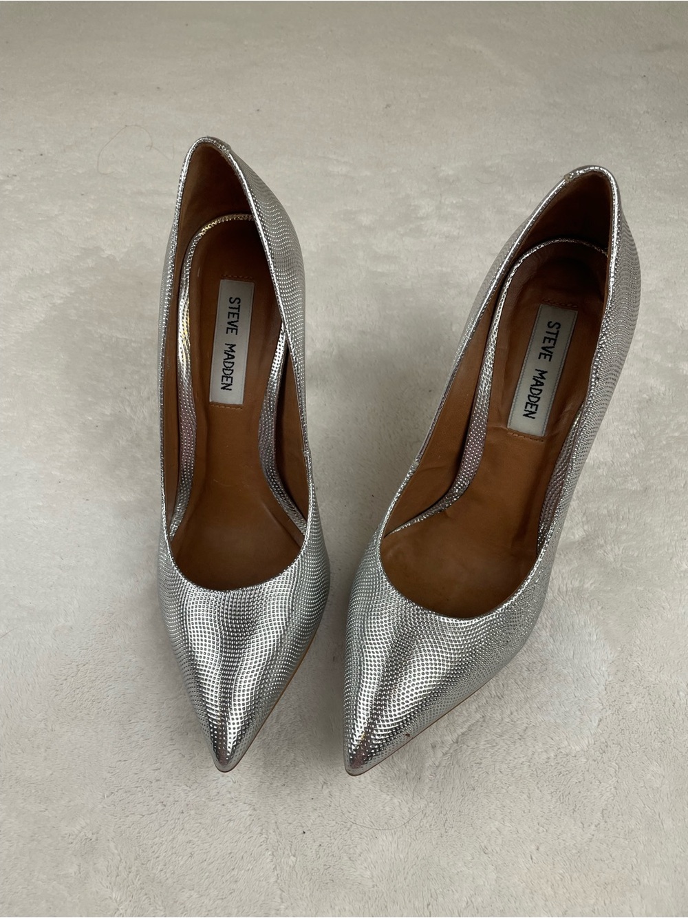 Steve Madden Metallic Silver Pointed Pump Heels